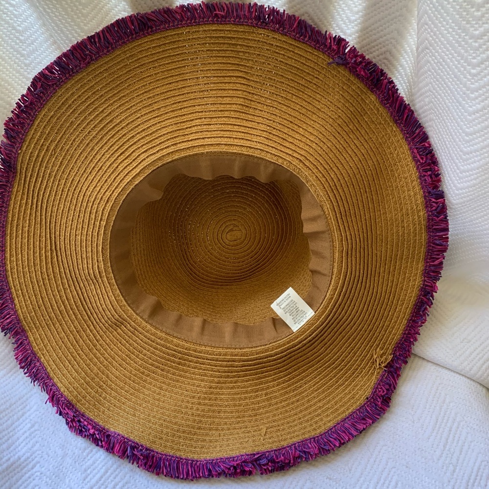 Sun hat! 👒😍 - Picture 3 of 5